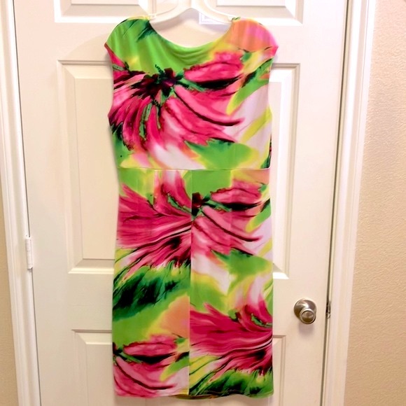 Carmen Marc Valvo Short-sleeve Tropical Print Surplice Neckline Size 0X - Picture 6 of 6